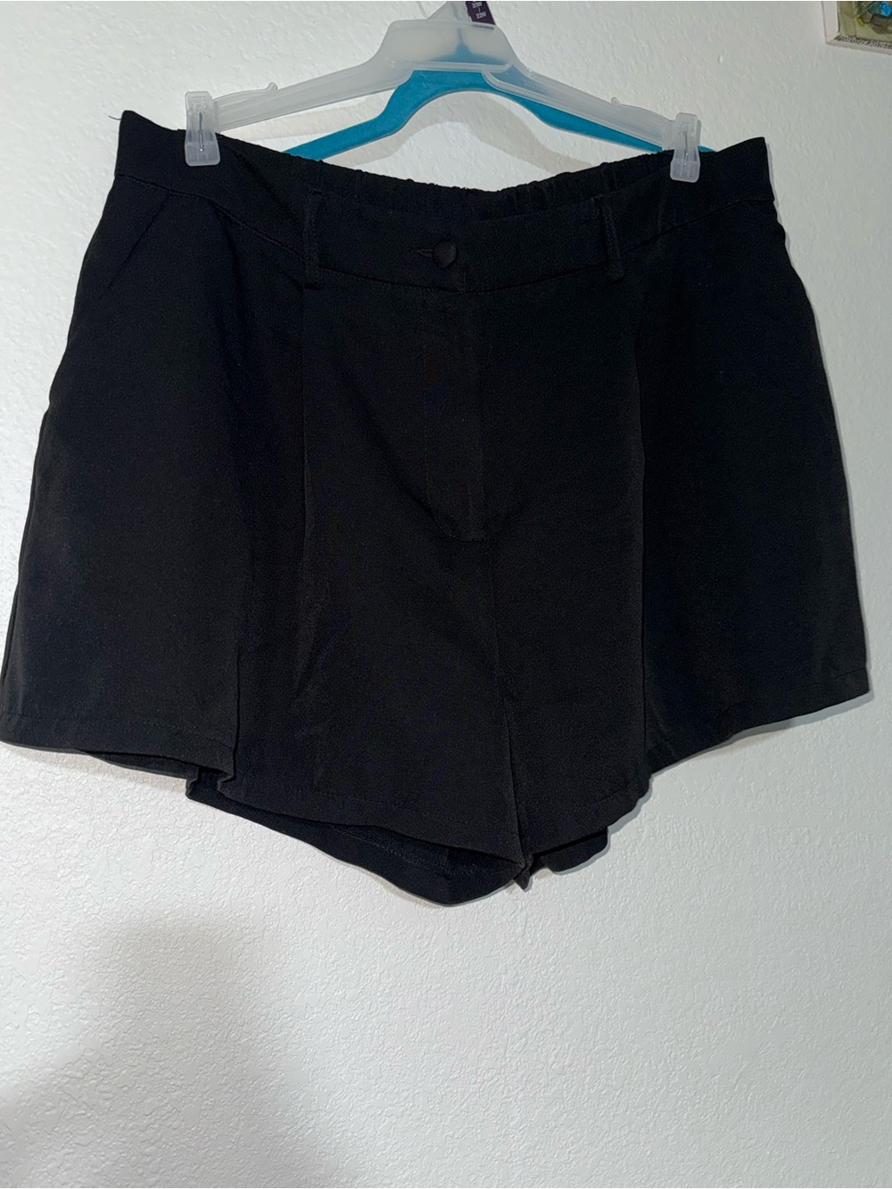 Black Women's Tailored High-Waist Shorts